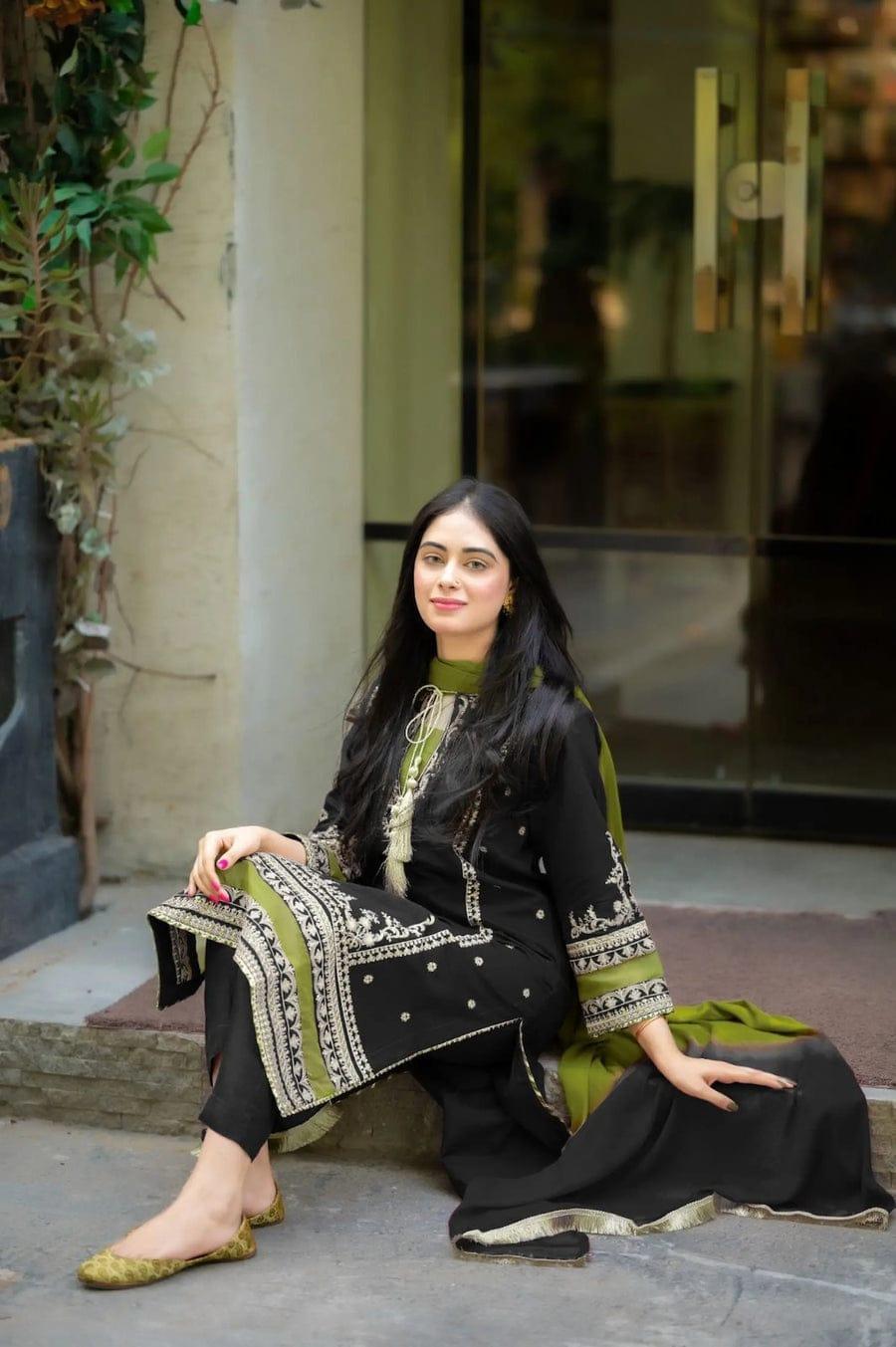3Pcs Women's Unstitched Embroidered Suit